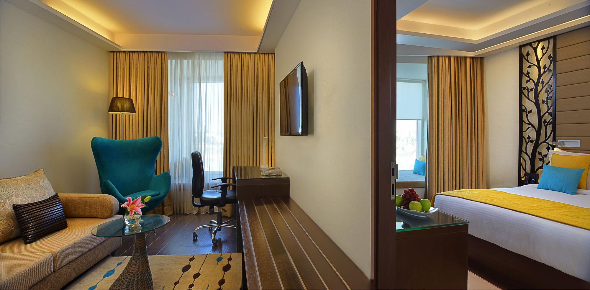 Country Inn & Suites By Radisson, Bengaluru Hebbal Road מראה חיצוני תמונה