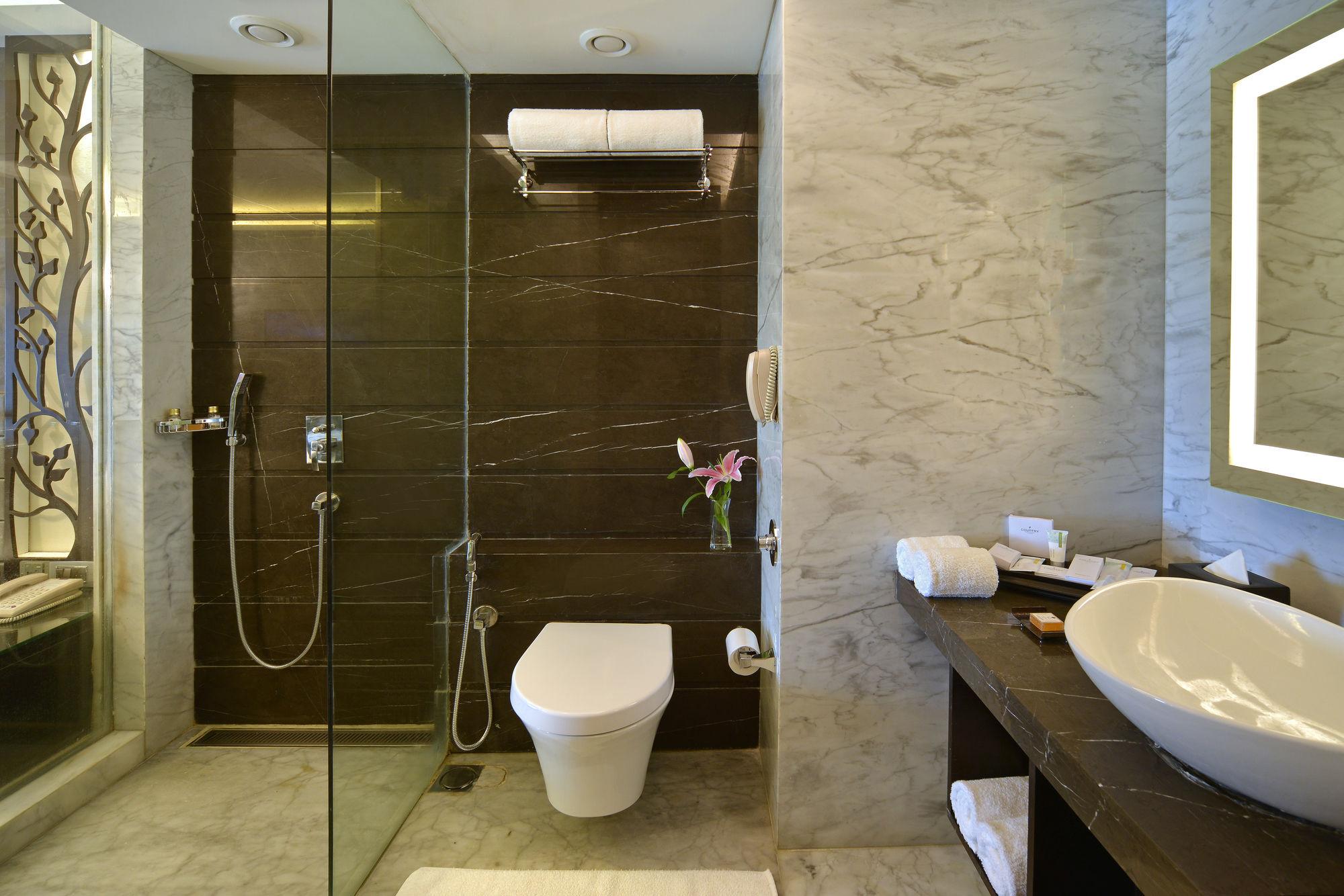 Country Inn & Suites By Radisson, Bengaluru Hebbal Road מראה חיצוני תמונה